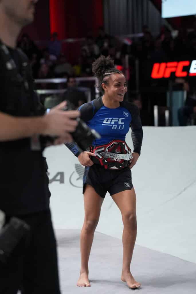 UFC BJJ quer eliminar puxada para guarda e pode excluir campeões 1 Cassia Moura é, hoje, a maior estrela feminina do UFC BJJ