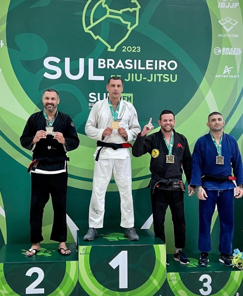 Felipe Souza conquistou o top do pódio com o irmão. Foto: Arquivo Pessoal