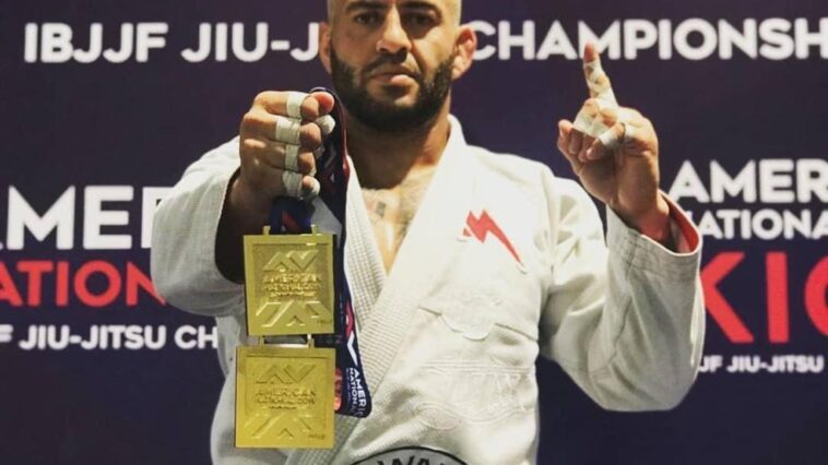 Andre Gomes e um papa titulos da IBJJF VF Comunica GB black-belt celebrates good phase, launches DVD and warns: "Take care of your mental health!"