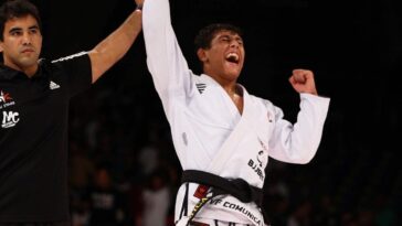 279669803 983764535840374 3992895391169955506 n VF Comunica Mica Galvão finaliza Lucas Hulk e fica com 100 mil reais no GP dos Médios do BJJ Stars 8