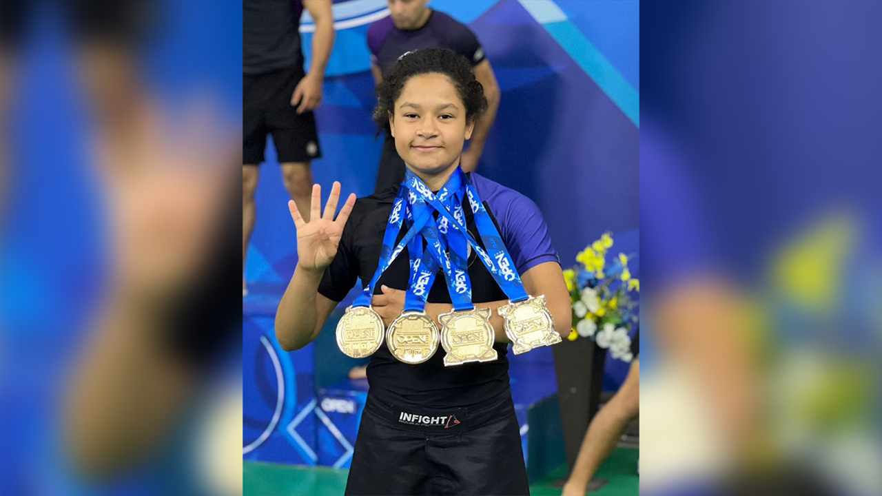 ANA LUIZA 1 VF Comunica Nova joia do TMD brilha na faixa-azul juvenil 