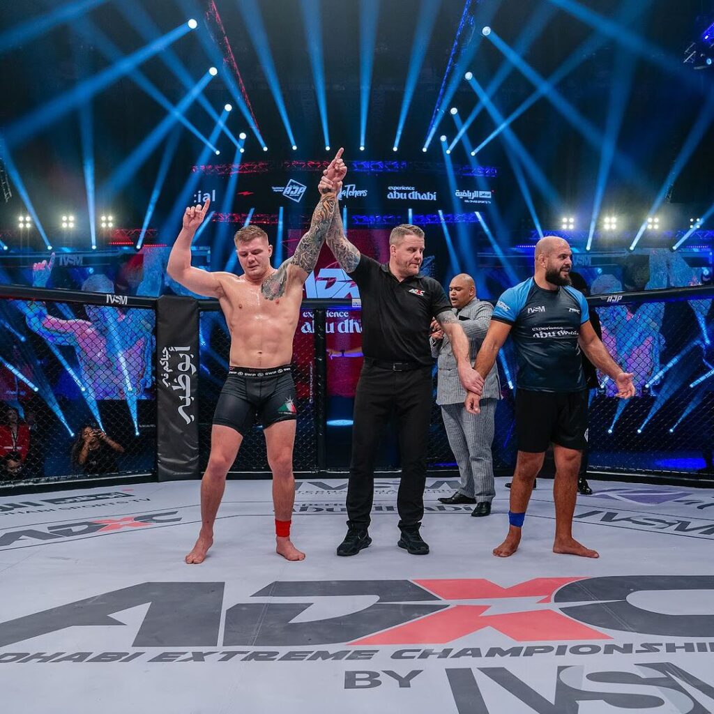 Craque do UFC, Marvin Vettori comenta experiência no ADXC 1 Marvin Vettori superou Tarek Suleiman no ADXC. Foto: Divulgação/ADXC