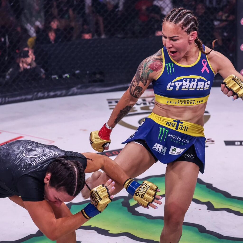 Cris Cyborg nocauteou Cat Zingano no Bellator 300. Foto: Reprodução/Instagram