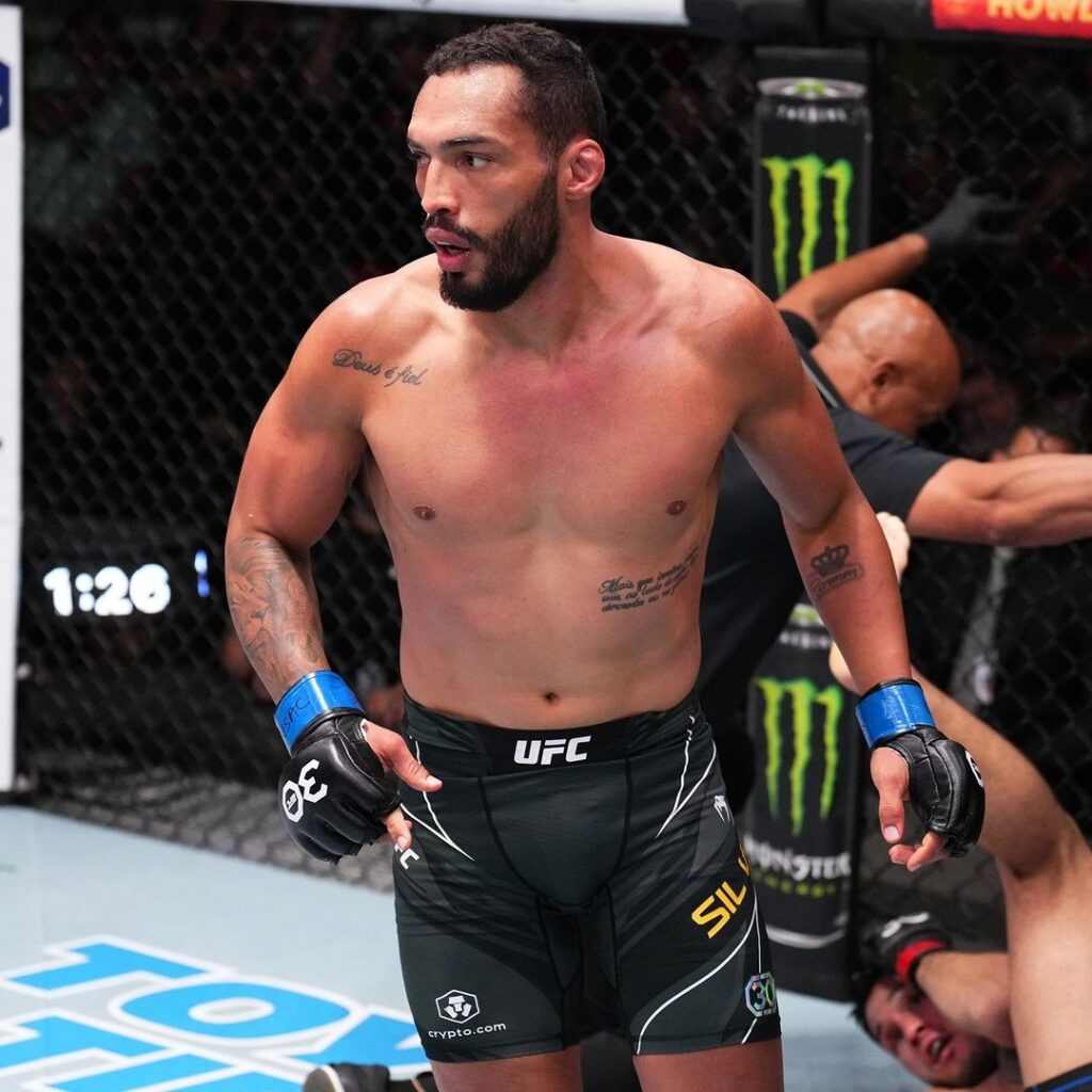 UFC 294: duelos Brasil x Rússia prometem esquentar o evento 3 Bruno Blindado vai abrir o card do UFC 294. Foto: Divulgação/UFC Brasil