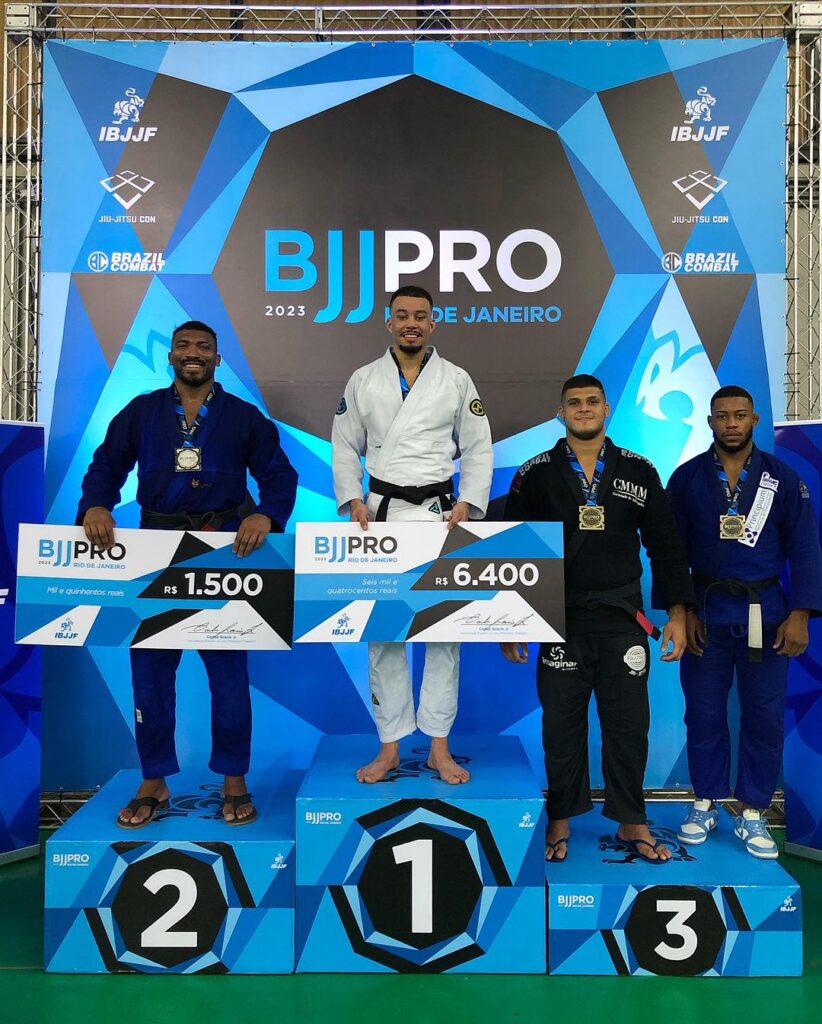 Erich Munis conquistou o ouro no pesadíssimo do BJJ Pro. Foto: Divulgação/CBJJ