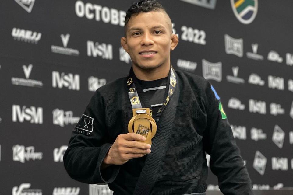 WhatsApp Image 2023 10 03 at 13.26.43 VF Comunica Cássio Silva: “o Jiu-Jitsu cresce de forma inacreditável na França”