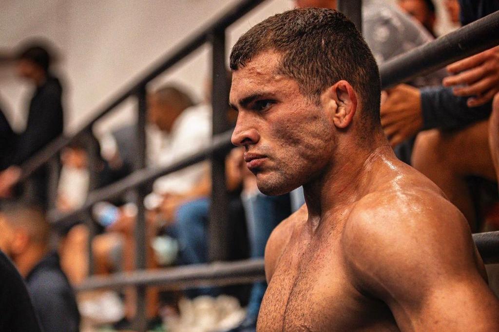 Vinicius Lessa se testou numa competição de wrestling. Foto: Reprodução/Instagram