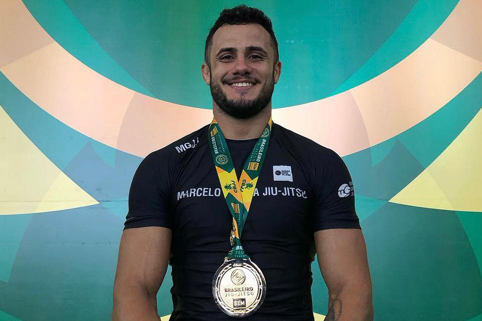 Ruan Alvarenga se tornou campeão brasileiro sem kimono. Foto: Divulgação/CBJJ