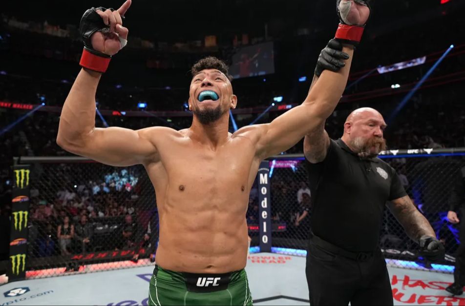 Johnny Walker enfrenta Magomed Ankalaev no card principal do UFC 294. Foto: Divulgação/UFC Brasil