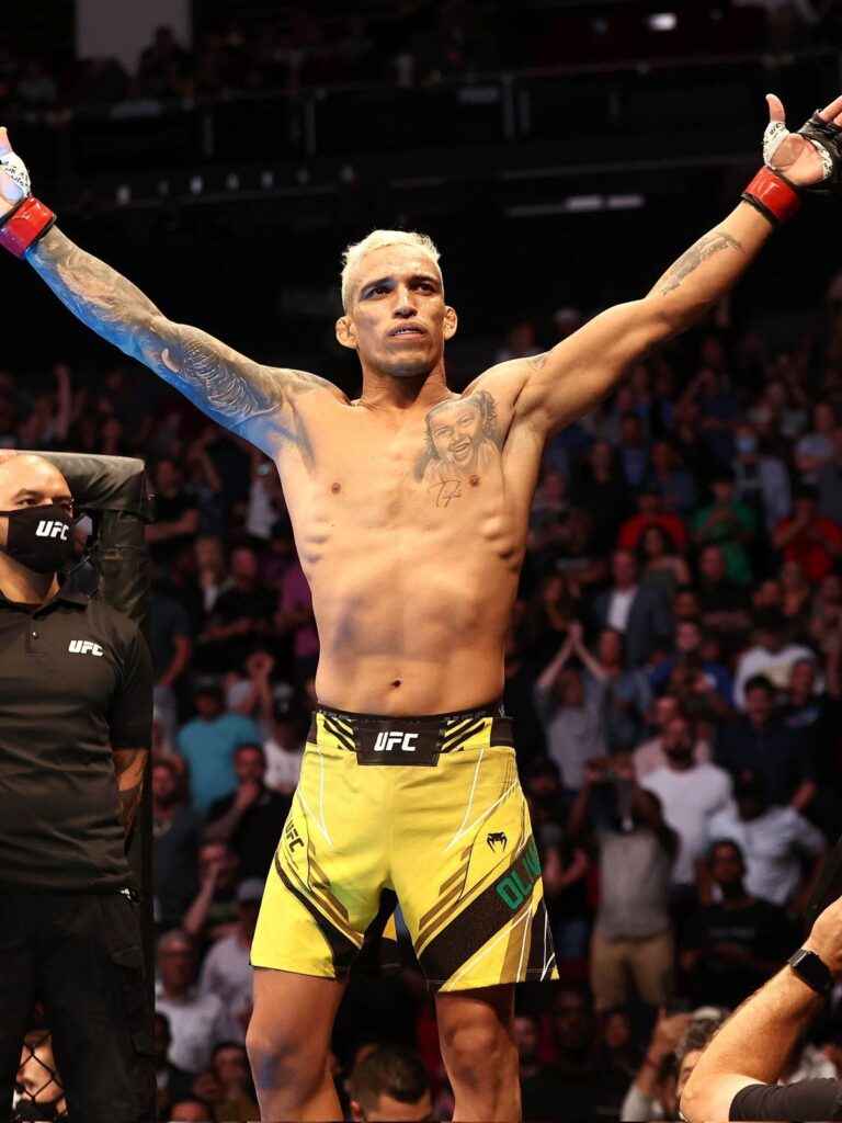 Charles do Bronxs é o primeiro colocado no ranking peso leve do UFC. Foto: Divulgação/UFC