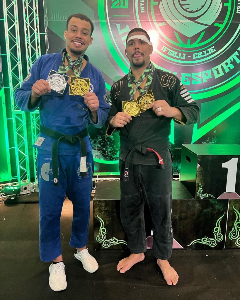 Erich Munis e Yatan Bueno brilharam na edição passada do Mundial da CBJJE. Foto: Reprodução/Instagram