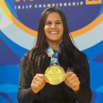 Maria Cláudia com guilhotina encaixada em luta no Europeu Nogi. Foto: Divulgação/IBJJF