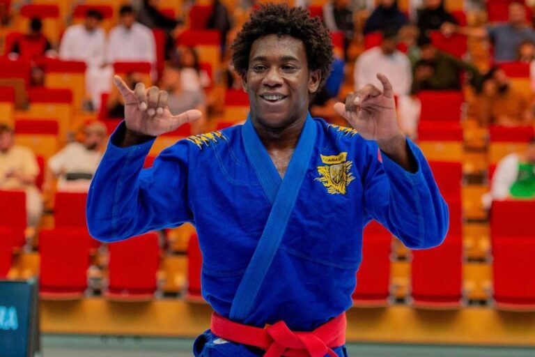 Uanderson Ferreira: carioca que conquistou árabes com carisma e Jiu-Jitsu agora quer o mundo 3 WhatsApp Image 2023 11 05 at 12.47.44 VF Comunica Uanderson Ferreira: carioca que conquistou árabes com carisma e Jiu-Jitsu agora quer o mundo