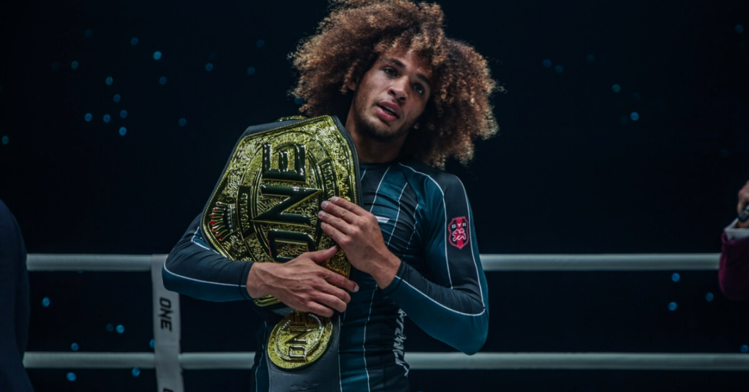 ONE165 1 VF Comunica Kade Ruotolo domina Tommy Langaker em nova defesa de cinturão no One