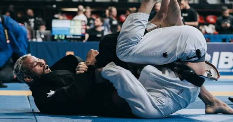 Piter Frank mostra que há vida no Jiu-Jitsu depois do adulto: "Estou aqui para provar que é possível" 3 WhatsApp Image 2024 02 01 at 13.00.34 VF Comunica Piter Frank mostra que há vida no Jiu-Jitsu depois do adulto: "Estou aqui para provar que é possível"