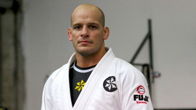 Xande Ribeiro é o primeiro entrevistado no Off The Mats, do canal Vitor Freitas Comunica.