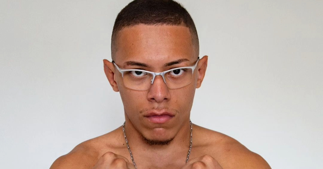 Bernardo Passos é lutador de MMA e astro da Luta Livre