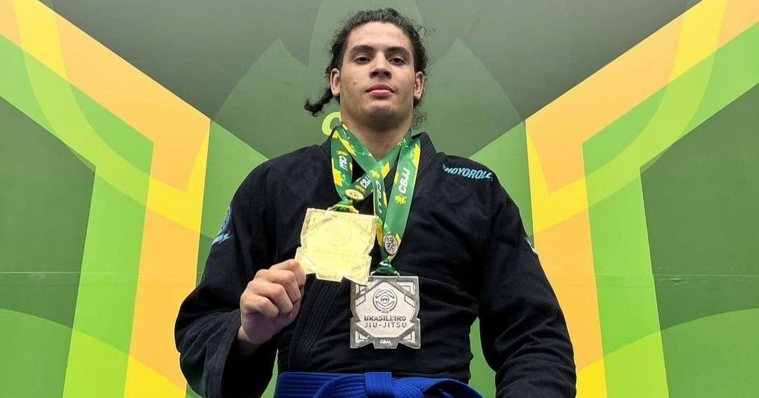 WhatsApp Image 2024 04 23 at 12.07.47 2 VF Comunica Jefferson Pinheiro domina absoluto na faixa-azul, no Brasileiro de Jiu-Jitsu