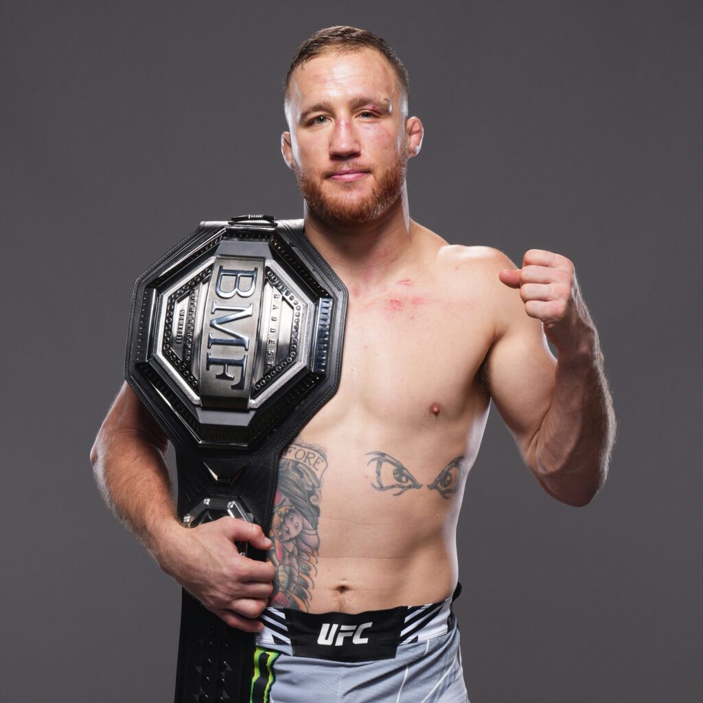 Justin Gaethje anuncia pausa de seis meses do sparring para se cuidar 1 Justin Gaethje perdeu o cinturão BMF, recompensa dada ao "lutador mais durão", para Max Holloway no UFC 300.