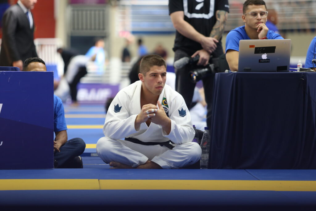 Com apenas 23 anos, Tainan Dalpra chegou à elite do Jiu-Jitsu e já conseguiu dois títulos mundiais de kimono.