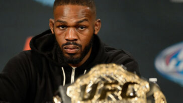 JonJonesUltimoRound 1 VF Comunica UFC: Stipe Miocic será o próximo adversário de Jon Jones, atual campeão dos pesados
