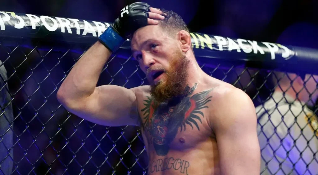 UFC 303: Conor McGregor está fora do evento principal e Alex 'Poatan' fará mais uma defesa de título 1 Dana White informou que o astro irlandês sofreu uma lesão e, por conta disso, não vai mais fazer o seu retorno no UFC 303.