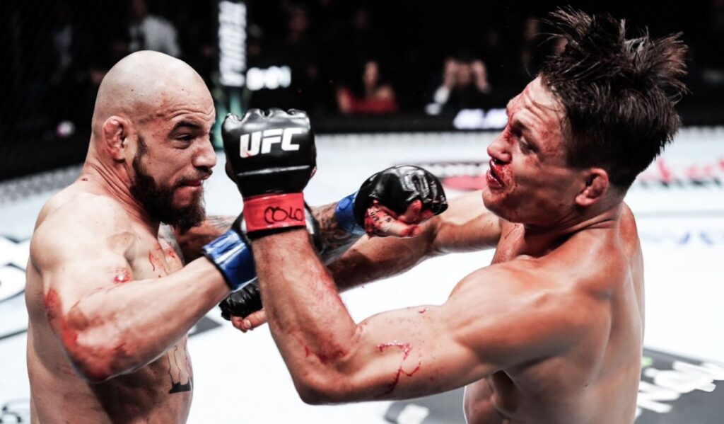 Brasileiro Jean Silva performou de forma agressiva no UFC Denver, não se intimidando com o fato de estar em ação em uma divisão de peso acima.