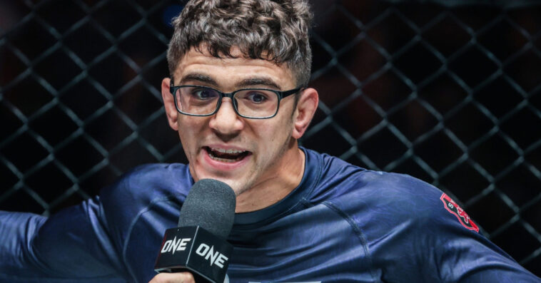 Mikey Musumeci flips the switch on Gabriel Sousa at ONE 167 scaled 2 VF Comunica Mikey Musumeci revela infecção grave após vitória relâmpago no UFC BJJ: “Eu não conseguia andar”