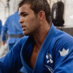 Crown: Omar Nada estreia na preta e Pedro sobe duas categorias 12 Pedro Machado topa desafio de colocar Jiu-Jitsu à prova em divisão mais pesada. Foto: @manumacielfotografia