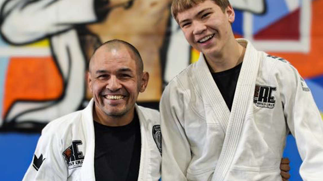 Roney VF Comunica Learn from Roney Edler, black-belt and professor in the United States, and be successful in teaching