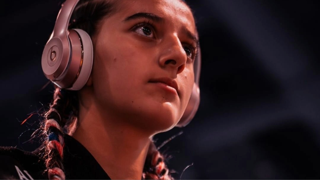 WhatsApp Image 2024 11 01 at 15.33.47 VF Comunica Sienna Ocean: estrela do Jiu-Jitsu em ascensão mira glória em 2025