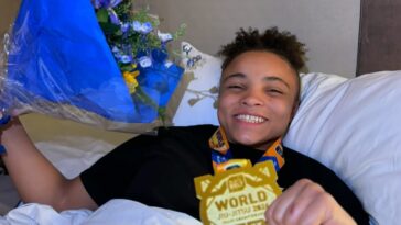 Com apenas 18 anos, a atleta conquistou o título após sair da faixa azul e foi para faixa preta em um ano