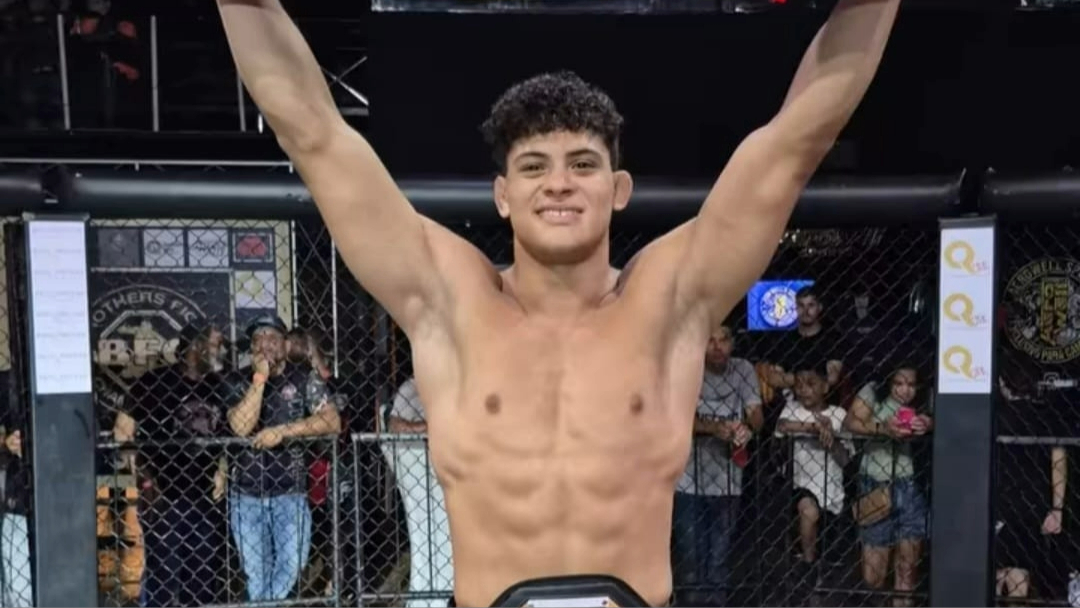 WhatsApp Image 2024 12 23 at 13.05.03 VF Comunica Julinho Martins, faixa-azul juvenil, é mais um algoz de faixas-pretas formado por Melqui Galvão