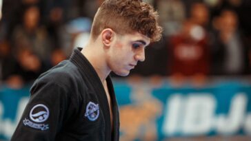 Mikey Musumeci é faixa-preta de Jiu-Jitsu, tetracampeão mundial e agora atleta exclusivo do UFC.