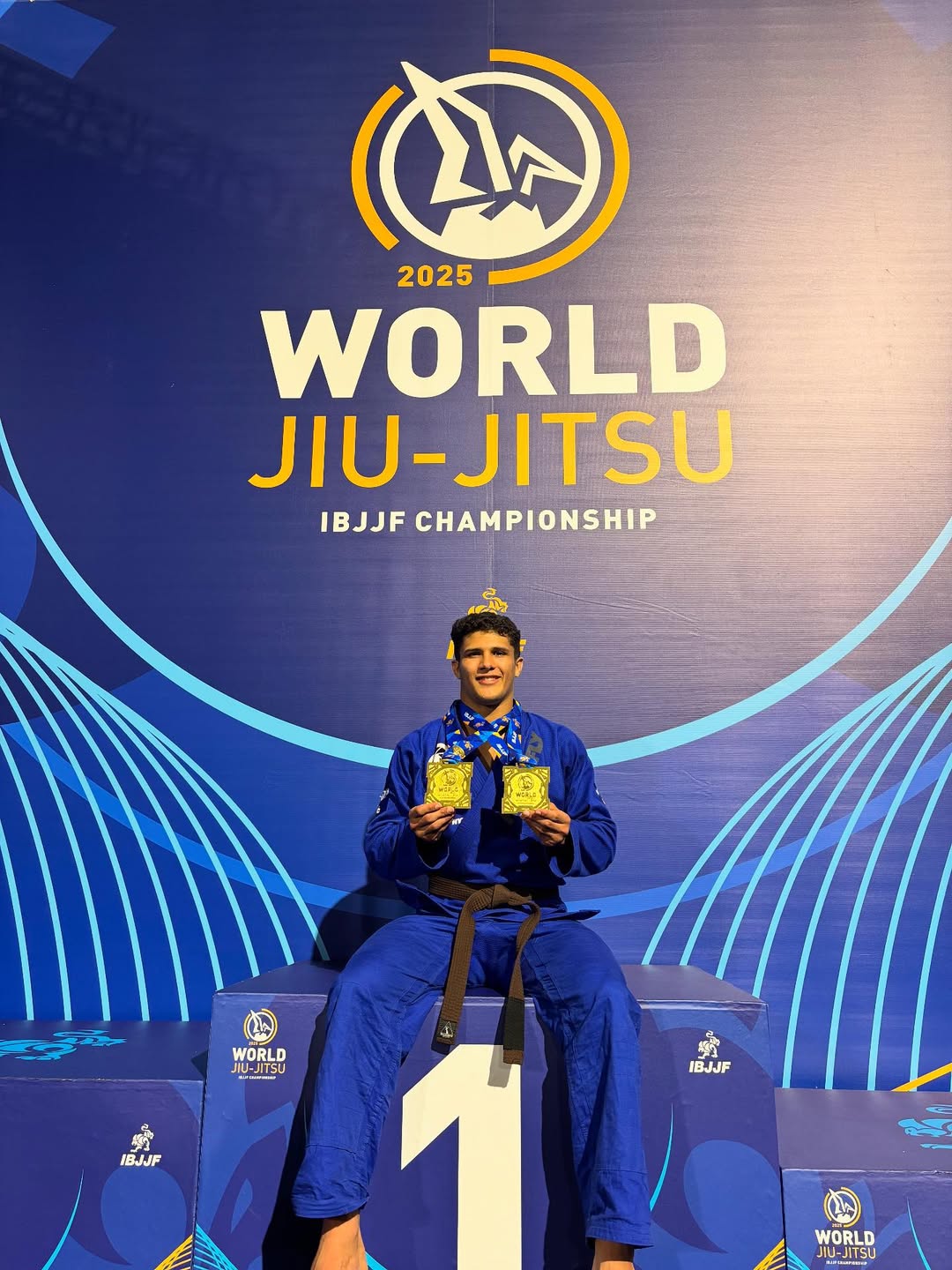 SaveClip.App 503047148 18272025451279638 4559825069820066571 n VF Comunica Mundial IBJJF 2025: Eduardo Alves conquista ouro duplo pela Alliance