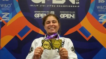Leticia Teixeira é faixa-preta da Atos Jiu-Jitsu e colecionadora de títulos