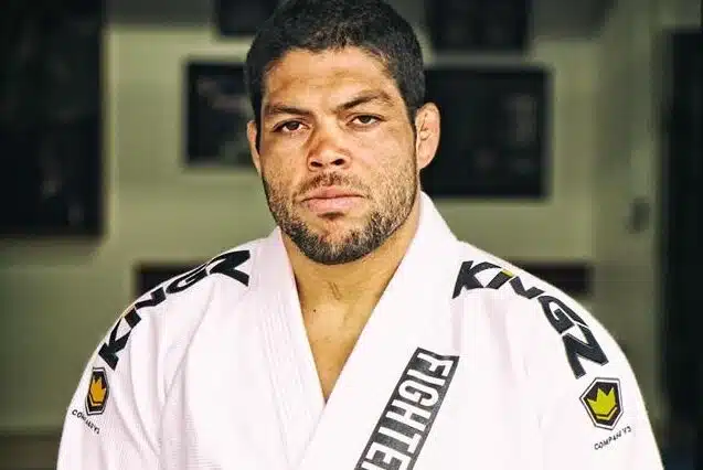 André Galvão issued an official statement denying the allegations.
