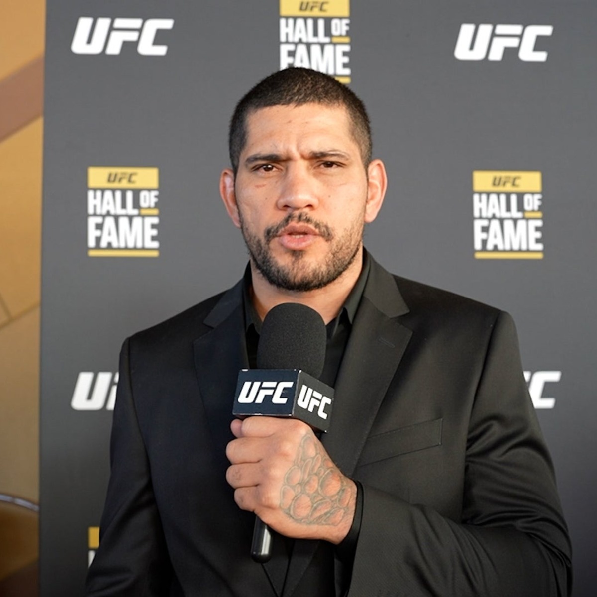 Alex Pereira claim denied by Dana White and Daniel Cormier