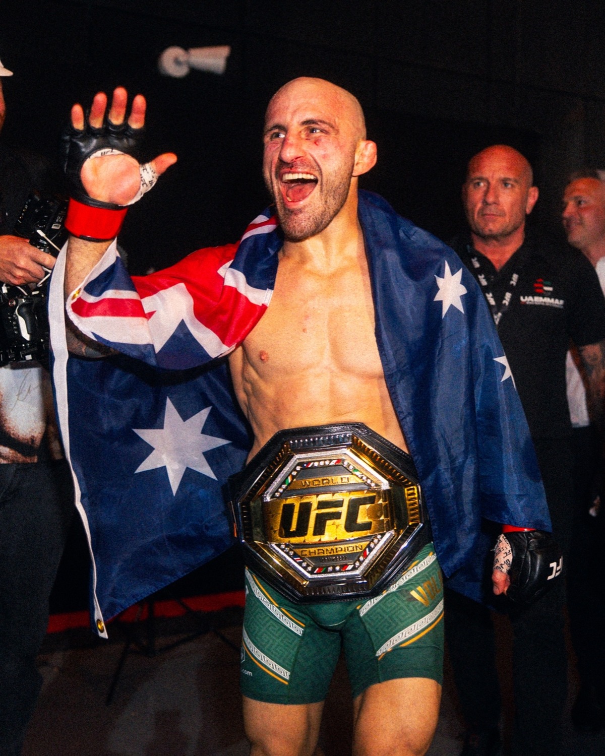 Volkanovski stops Evloev at UFC 333, passes Jose Aldo record