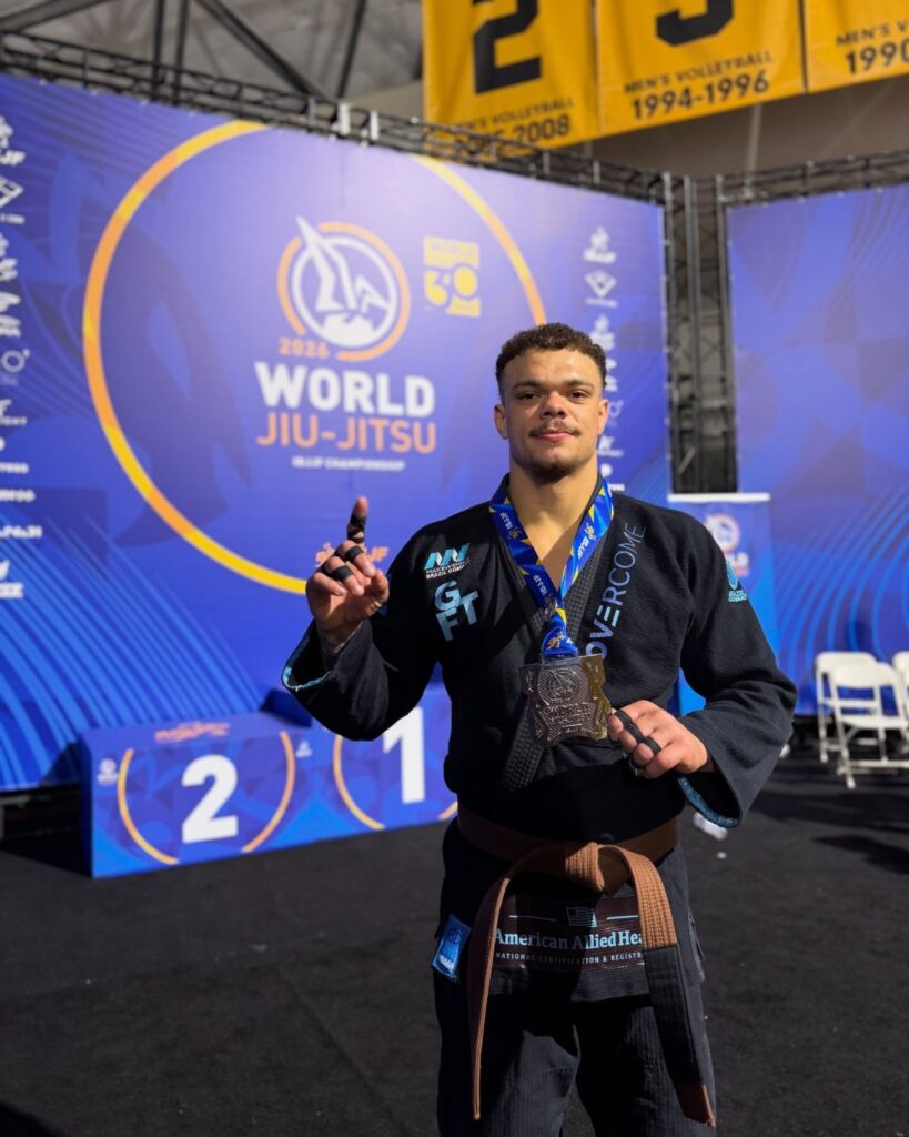 Irux Almeida