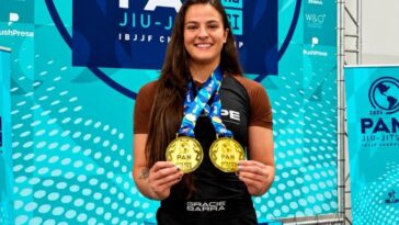 Lauriane Stavacz, da Gracie Barra Curitiba, com as duas medalhas de ouro do Pan No-Gi 2026