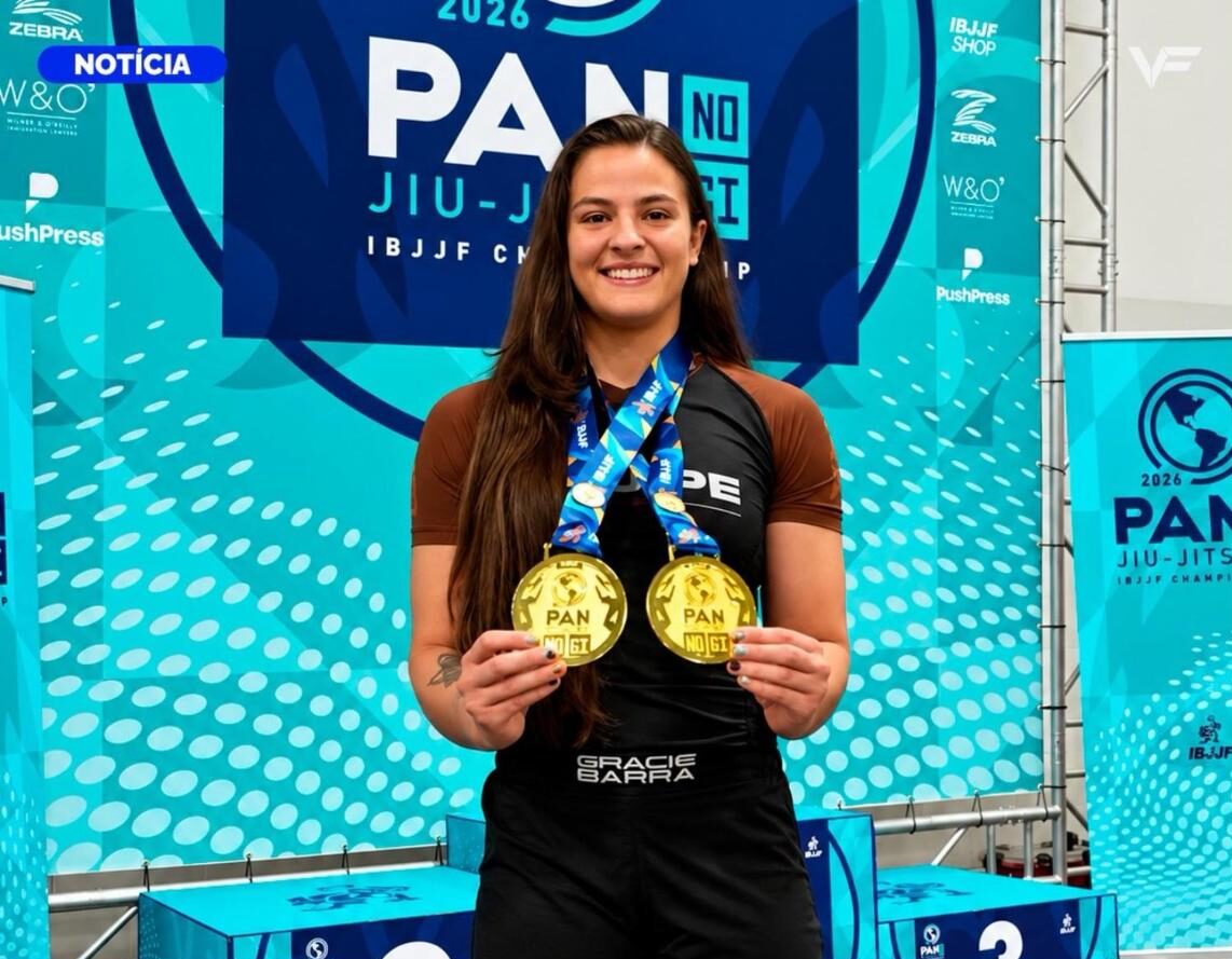 Lauriane Stavacz conquista ouro duplo na faixa-marrom do Pan No-Gi 1 Lauriane Stavacz, da Gracie Barra Curitiba, com as duas medalhas de ouro do Pan No-Gi 2026