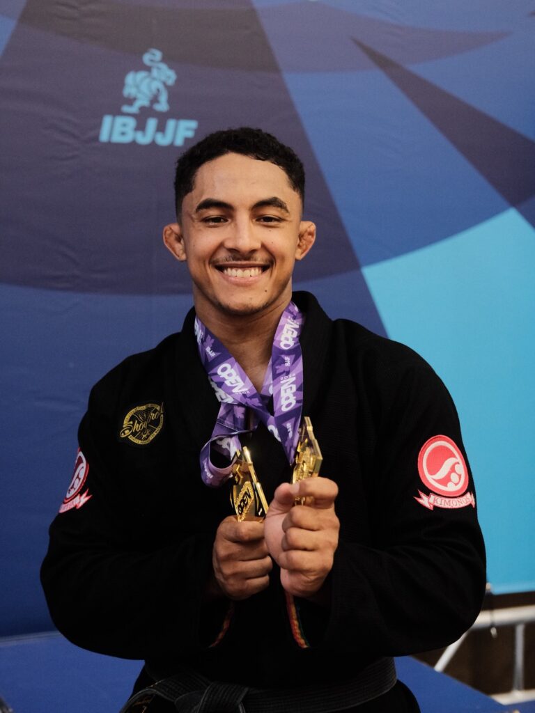 Leo Souza 1 Leo Souza